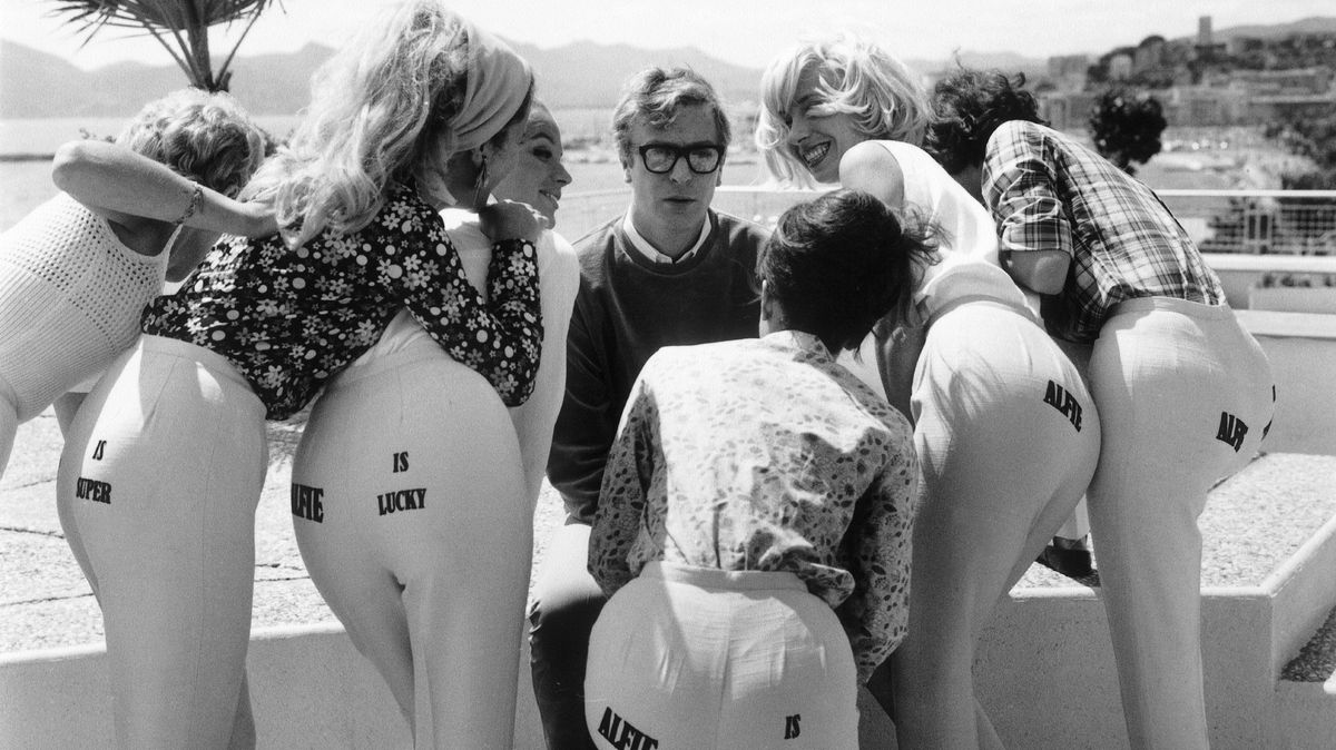 Drobná nálož nostalgie: Cannes v časech Bardotky a Lollobrigidy
